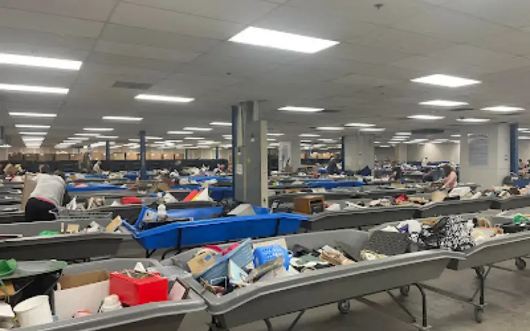 Jacksonville IL Goodwill Outlet