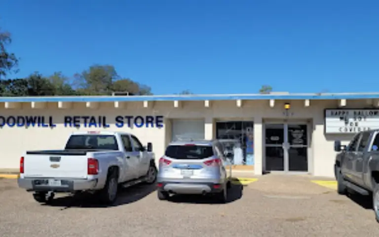 Waco TX Goodwill Outlet
