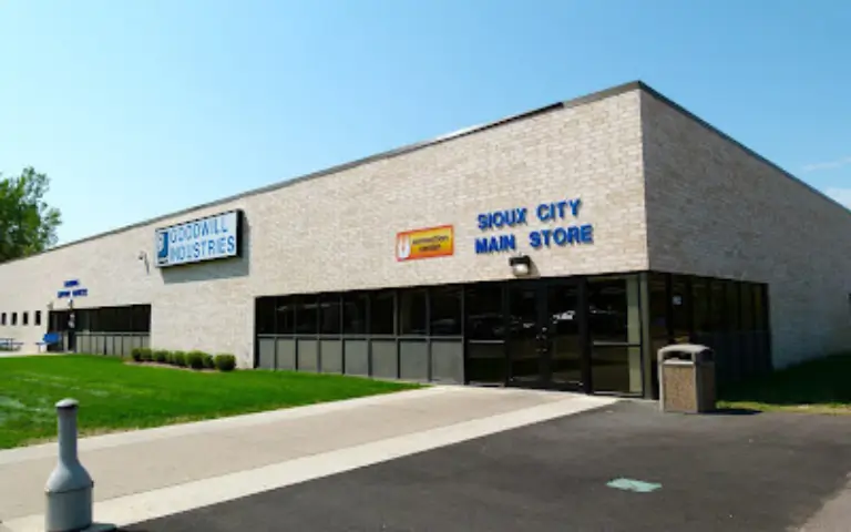 Goodwill Outlet IA Sioux City
