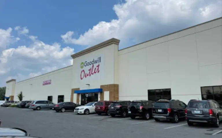 Goodwill Outlet Indianapolis – East Outlet